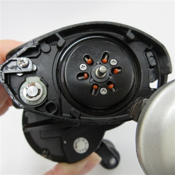 レボウィンチＲＥＶＯ４ＷＮＣＨ　右
